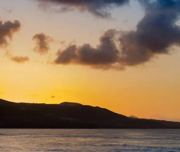 El Balcón De Cano Palmas Center