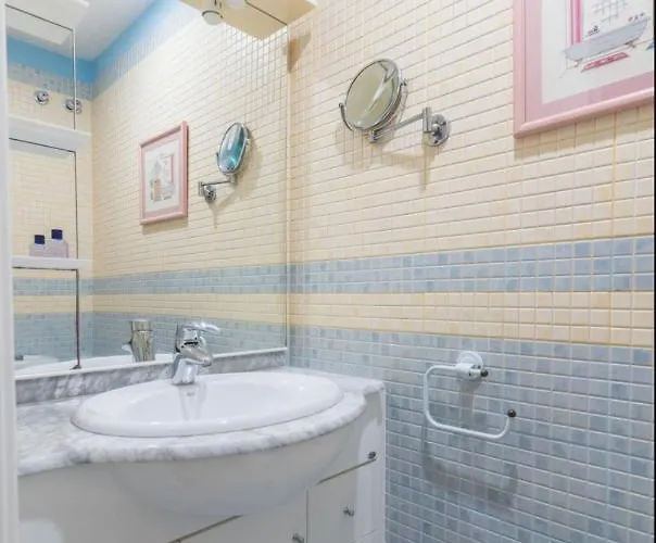 El Balcón De Cano Palmas Center